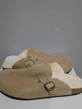 Men's Suede Slip-On Clog with Shearling Lining - Tan